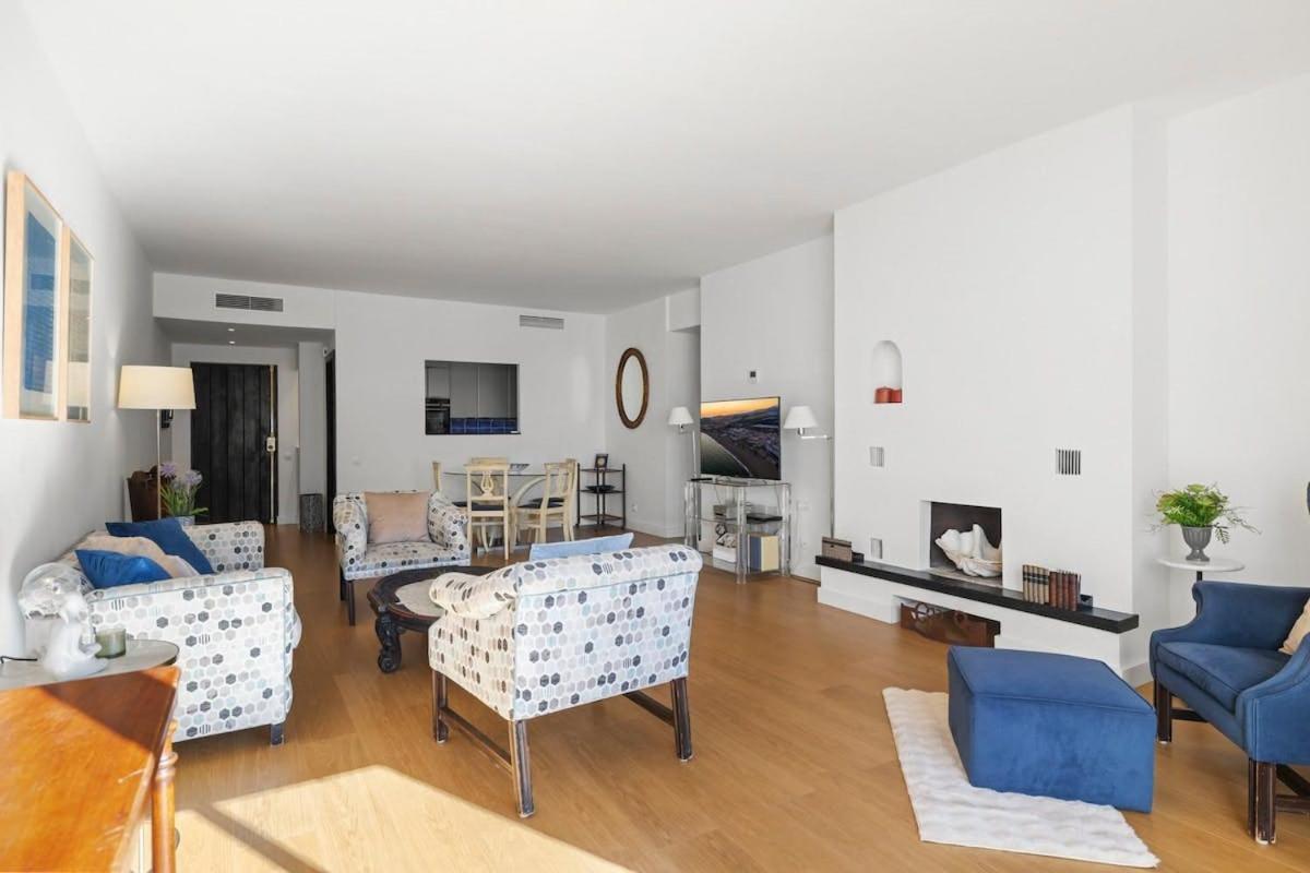 3 En Puerto Banus Marbella