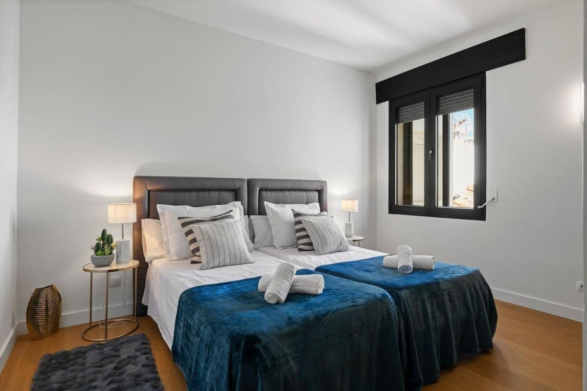 3 En Puerto Banus Marbella